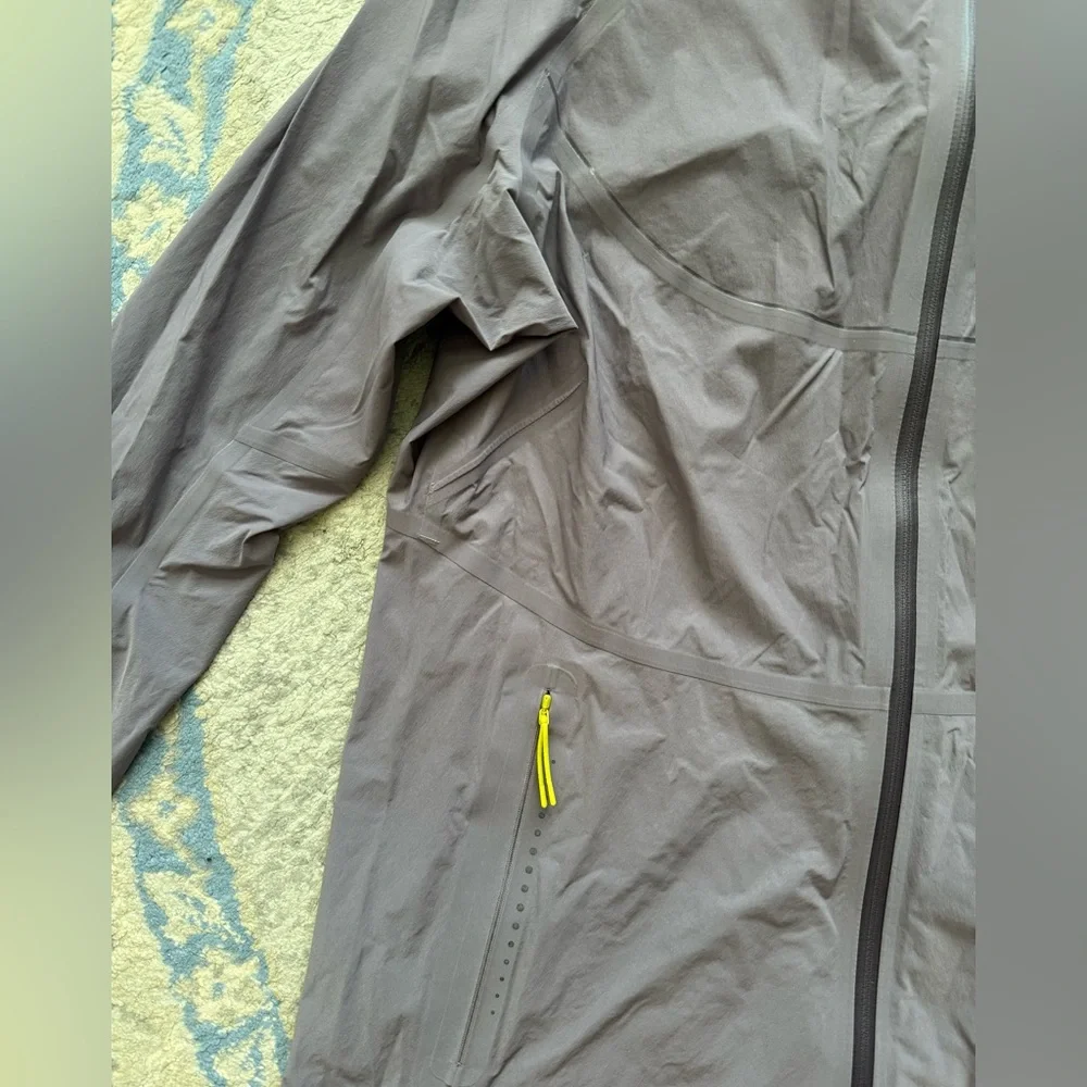 Lululemon SeaWheeze Fast and Free Windbreaker Dusky Lavender - Picture 11 of 13